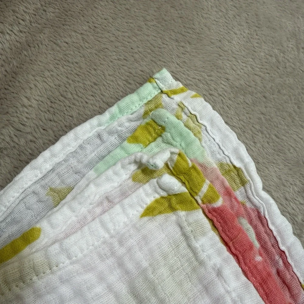 CLOUD ISLAND Baby Girl Soft Swaddle Blanket Muslin 100% Cotton Flowers 41